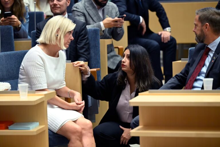 Socialdemokraterna och Vänsterpartiet sitter i samma båt