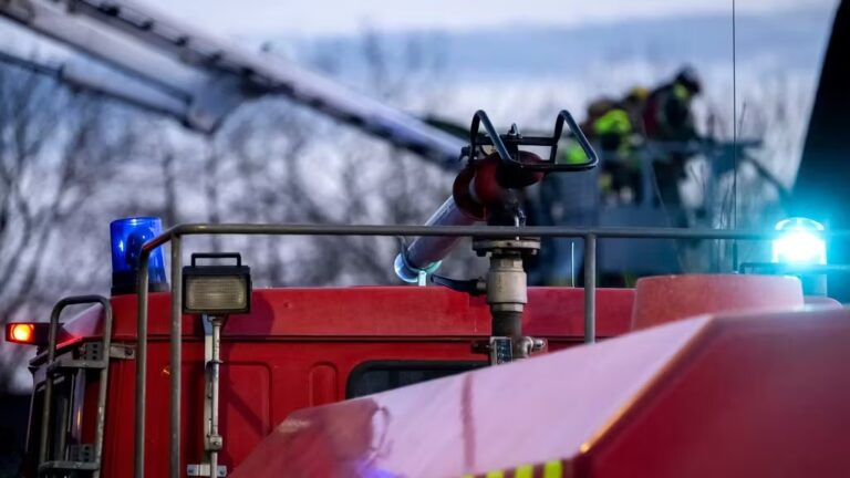 Flerfamiljshus i Boden brann ner till grunden