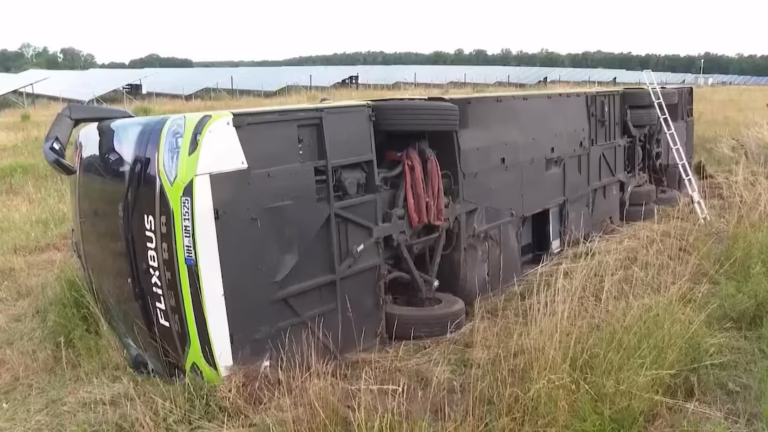 Tysk polis: Svenskar i bussolyckan på autobahn