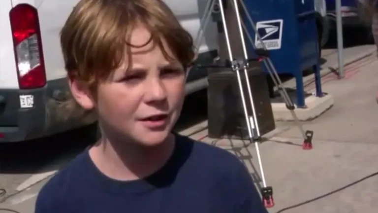 10-åriga Weston om skjutningen: ”Gömde oss under kyrkbänkarna”