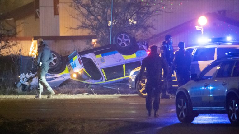  Malmö sörjer med polisen: en hjärtskärande hyllning efter kollegans död