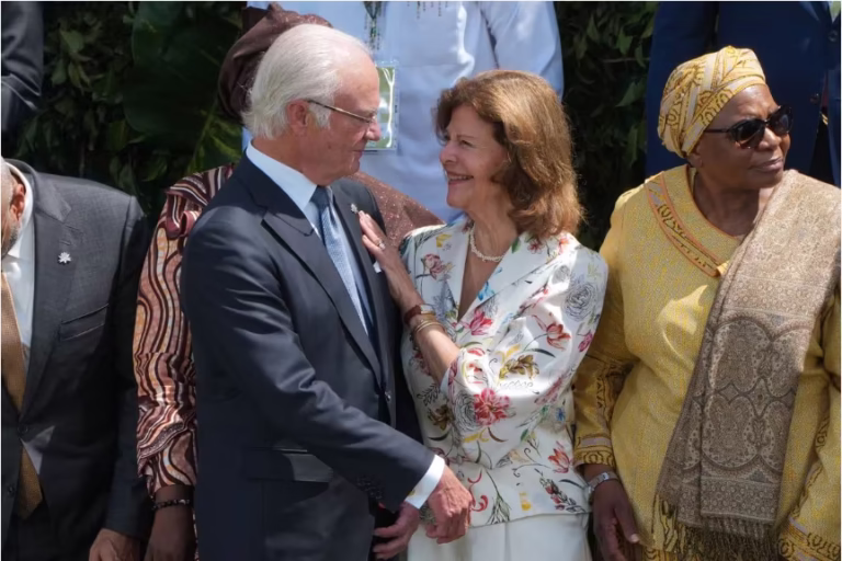 „Kung Carl XVI Gustafs kontroversiella uttalande om klimatet får Europa att koka – reaktionerna från alla håll haglar!”