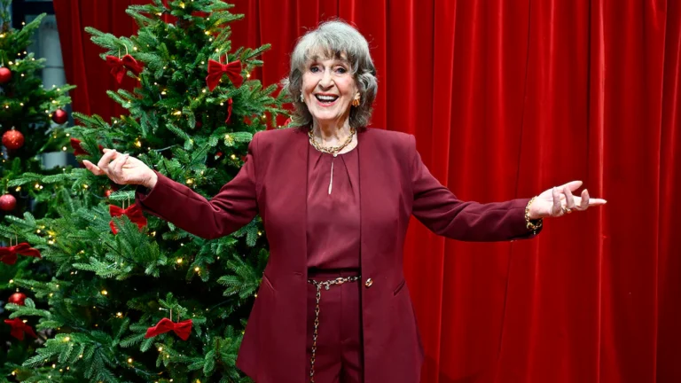 Hon blir årets julvärd i SVT: ”Jag? Varför då?”