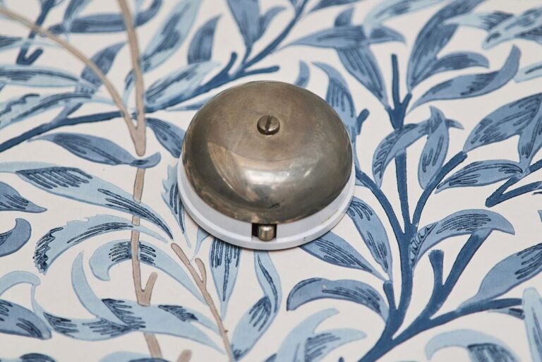 «Denna ettrumslägenhet är verkligen chockerande. Jag är säker på att du aldrig har sett den här typen av lägenhet! Vad finns inuti?”