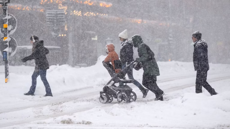 Stockholms drag i snökaoset: Stänga 10 000 klagomål